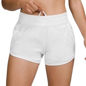 Lululemon - Hotty Hot Low-Rise Lined Shorts 2.5” - Size 6